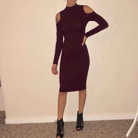 Forever 21 Dresses & Skirts - Forever 21 plum midi bodycon sweater dress